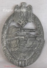 Panzerkampfabzeichen in Silber – Tank Battle badge in Silver. image 1