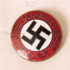 Nationalsozialistische Deutsche Arbeiterpartei Parteiabzeichen NSDAP Party Badge image 1