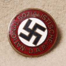 Nationalsozialistische Deutsche Arbeiterpartei Parteiabzeichen – NSDAP Party Badge *Early* image 1