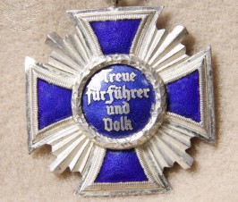 NSDAP Dienstauszeichnung in Silber für 15 Jahre NSDAP 15 year Long Service Medal image 6