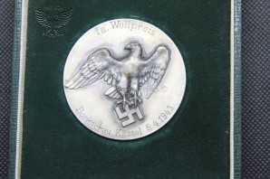 Non Portable Award 1943 image 4