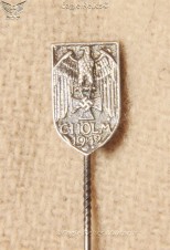 Cholm shield  miniature Stickpin image 1