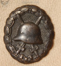 WW1 Black Wound Badge image 1