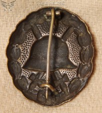 WW1 Black Wound Badge image 2